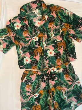 Cynthia Rowley Pink Tropical Floral & Green Leaf Sleepwear Top